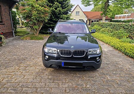 BMW X3 xDrive 2.0d 177PS Autom. Leder Pano AHK