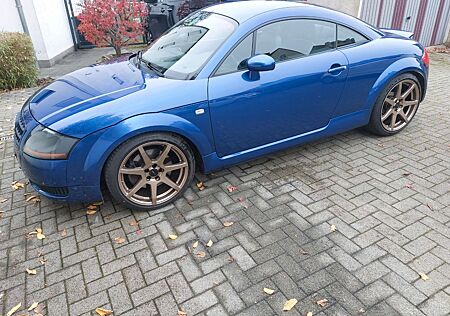 Audi TT Coupe 1.8T 190 PS Mauritius Blau Perleffekt