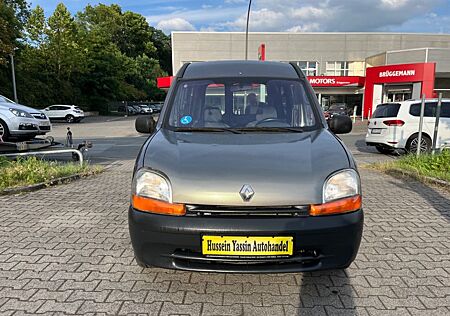 Renault Kangoo 1.4 RXE Behindertengerecht