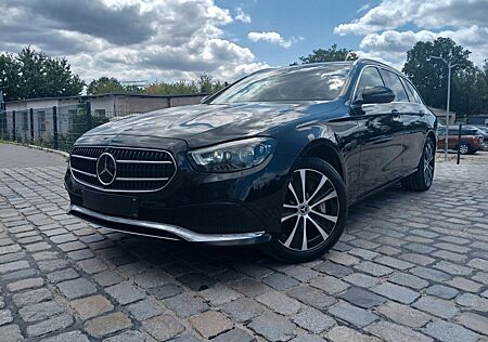 Mercedes-Benz E 300 de T-Modell 4Matic