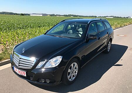 Mercedes-Benz E 200 T CDI DPF BlueEFFICIENCY 7G-TRONIC