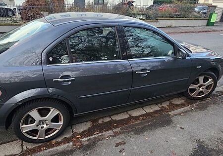 Ford Mondeo 1,8 SCi 96 kW Ghia Ghia