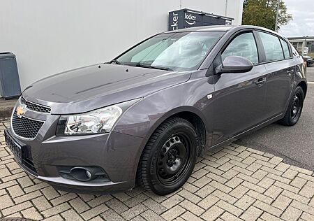 Chevrolet Cruze Hatchback LT