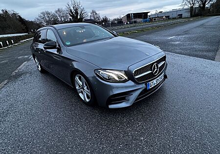 Mercedes-Benz E 220 d T Autom. -