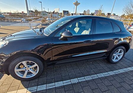 Porsche Macan 2.0 mit Approved