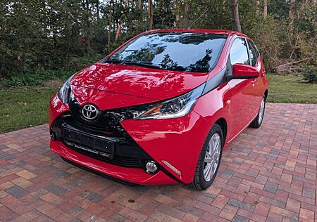 Toyota Aygo (X) Aygo Werksgarantie Klima Touchdispl. Rückfahrka.