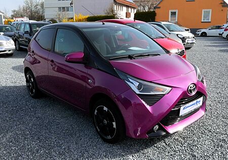 Toyota Aygo (X) -cite /Kamera/X-Business Paket