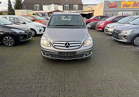 Mercedes-Benz B 200 -1-HAND*AUTOMATIK**SCHECKHEFTGEPFLEGT*