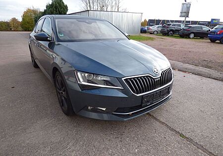 Skoda Superb L&K 4x4 Standhz, Pano, Leder 4x Sitzhz.