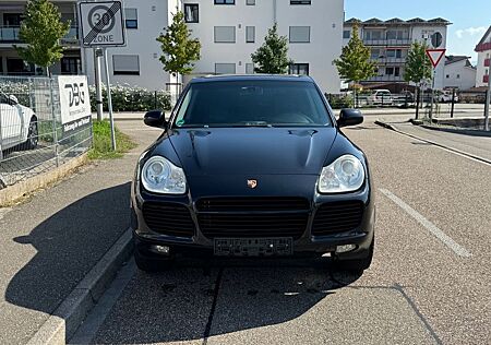 Porsche Cayenne Turbo TÜV NEU / AHK / Bose / Luftfahrwer