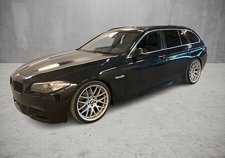 BMW 530d Touring A Luxury Line"M-PAKET"HUD"PANO"