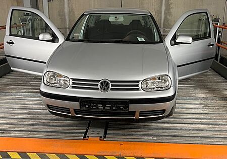 VW Golf Volkswagen 1.4 Basis