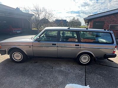 Volvo 245
