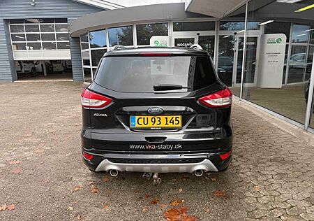 Ford Kuga 2,0 TDCi 4x4 132kW Titanium PowerShift