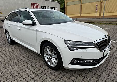 Skoda Superb Combi Style DSG/VIRTUAL/ALC/LED/SHZ!