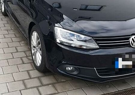 VW Jetta Volkswagen 2.0 TDI Highline Highline
