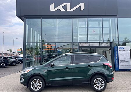 Ford Kuga Titanium AHK Navi Tempomat PDC SHZ heizbWSS
