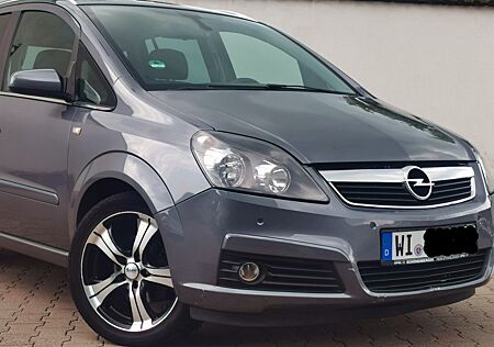 Opel Zafira 1.8*TÜV*NAVI*KLIMA*AHK*PDC*BLUETOOTH*7SIT
