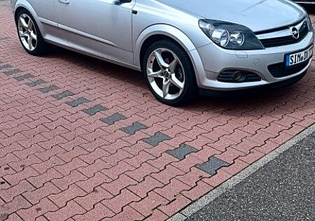 Opel Astra GTC 1.8 ECOTEC HU 08/2026, 18-Zoll Felgen