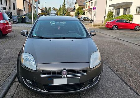 Fiat Bravo 1.4 16V Active Active TÜV frisch erneut