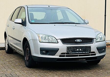 Ford Focus Lim 1.6 Klima TÜV NEU
