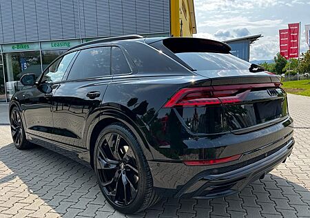 Audi Q8 /3xS-line/B&O/St.Hei./23 Zoll/Massage