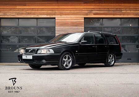 Volvo V70 T5 R AWD Autom. 241PS | AHK | Standheizung