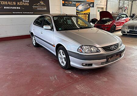 Toyota Avensis 2.0 linea sol