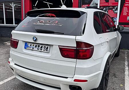 BMW X5 xDrive30d 7Sitzer M Paket Top Austattung