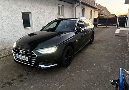 Audi A4 35 TDI S tronic S line Avant S line