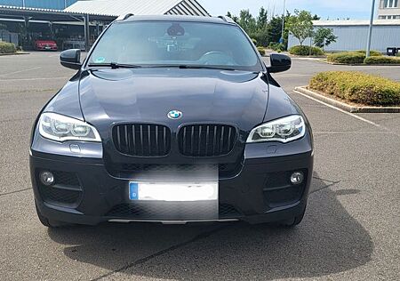 BMW X6 xDrive50i -