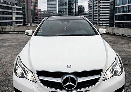 Mercedes-Benz E 220 Coupé CDI -
