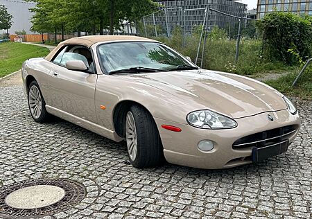 Jaguar XK8 Cabriolet 4,2 TOP