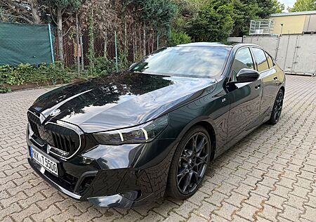 BMW 520d VOLLAUSSTATTUNG! M Sport Pro