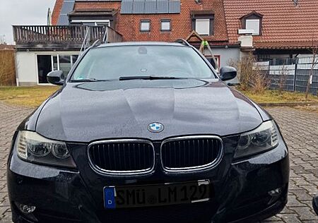 BMW 318i Touring -