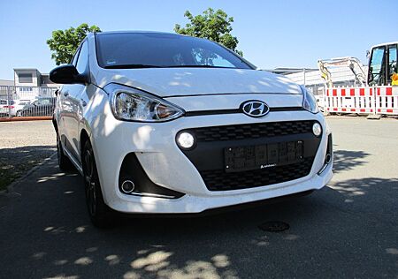 Hyundai i10 Passion +