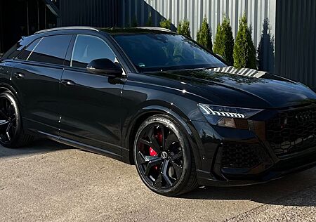Audi RS Q8 RSQ8 , All Black, Keramik, Leder, Pano, B&O
