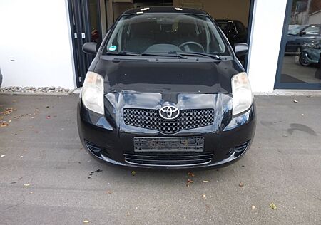 Toyota Yaris 1,3-l-VVT-i Cool