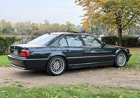 BMW 740i A -
