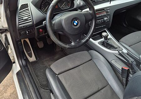 BMW 120i -