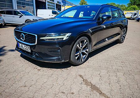 Volvo V60 R Design