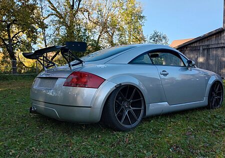 Audi TT Coupe 1.8T - Showcar - Luftfahrwerk
