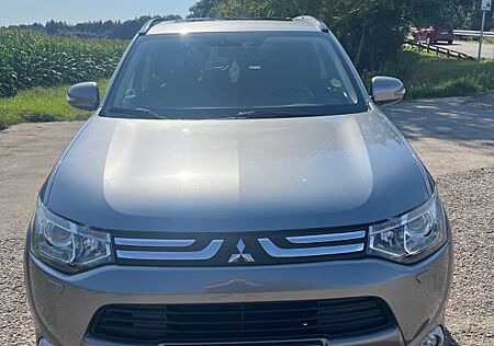Mitsubishi Outlander 2.2 DI-D Instyle ClearTec 4WD Instyle