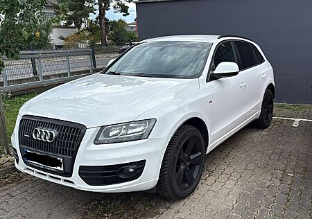 Audi Q5 2.0 TDI quattro -