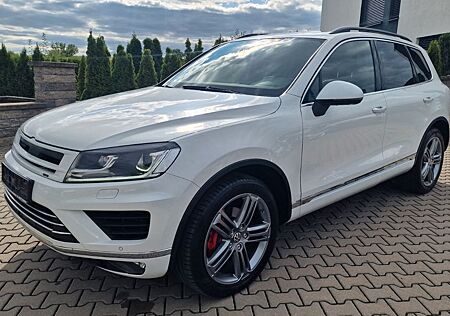 VW Touareg Volkswagen 3.0 V6 TDI R-Line 193kW