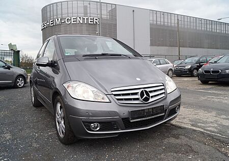 Mercedes-Benz A 170 /NAVI/PDC/SHZ