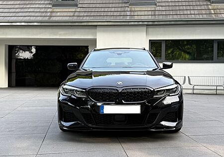 BMW 340 M340i xDrive Touring Auto -