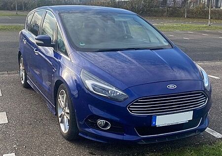 Ford S-Max 2,0 TDCi 132kW Titanium Titanium