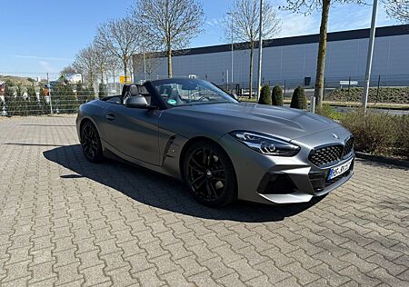 BMW Z4 sDrive20i Frozen Grey M Sport Paket