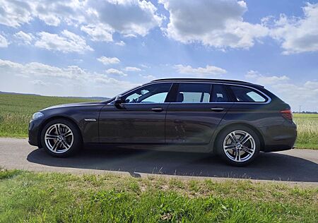 BMW 530d xDrive Touring A Luxury Line Luxury Line